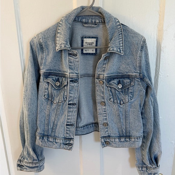 Abercrombie & Fitch Sky Blue Denim Jacket - Picture 4 of 4
